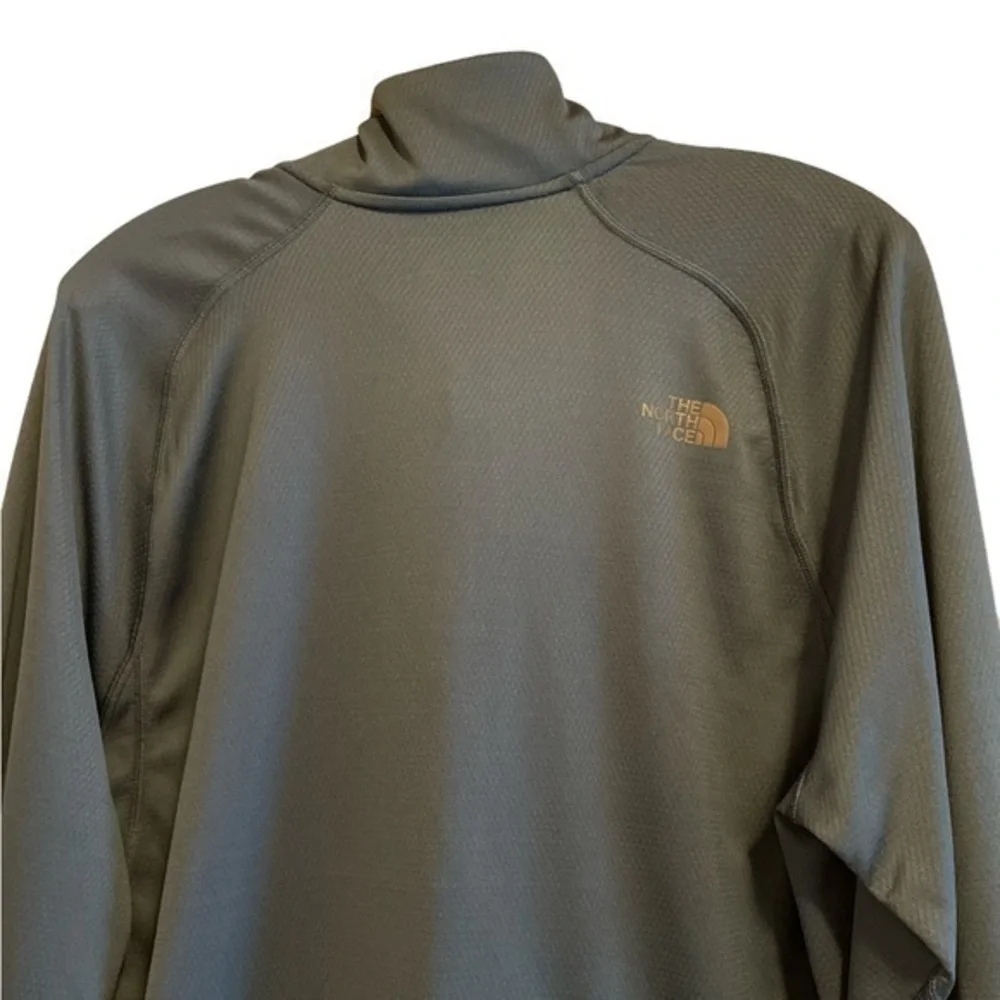 The North Face Men’s Essential Half Zip Mid Layer Top Jacket‎ Large Blue Black